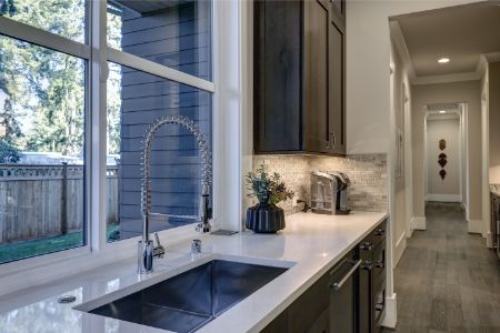 Choosing the Right Colors For Your Atlanta Kitchen Cabinets