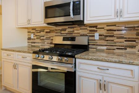 How To Choose Custom Kitchen Cabinets?