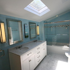 Bathroom 60